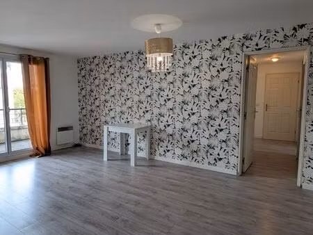 très belle appartement f3 meublé