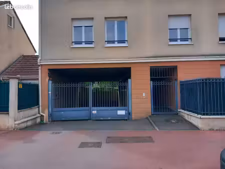 place de parking sécurisée