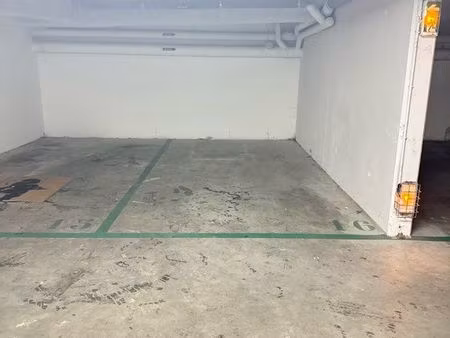 location place de parking