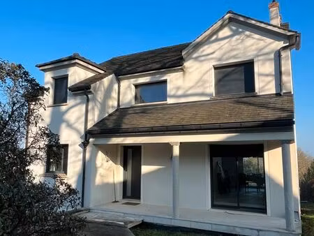 maison individuelle récente 4 chambres