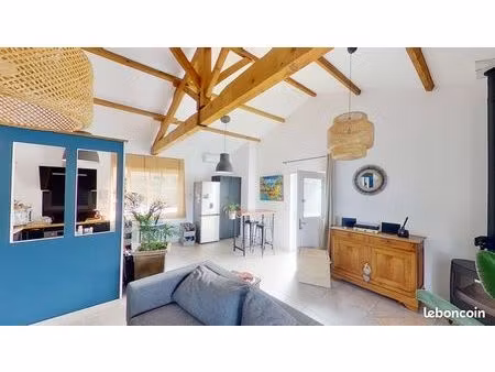 haut de villa avec garage et jardin