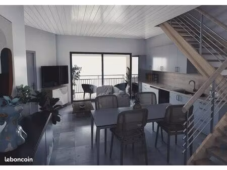 t3 bis duplex 59 m² terrasse cave place de parking