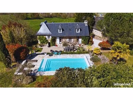 propriété 6 pièces 135 m²