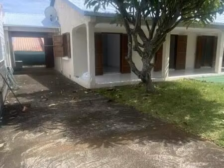 villa 5 pièces 110 m²