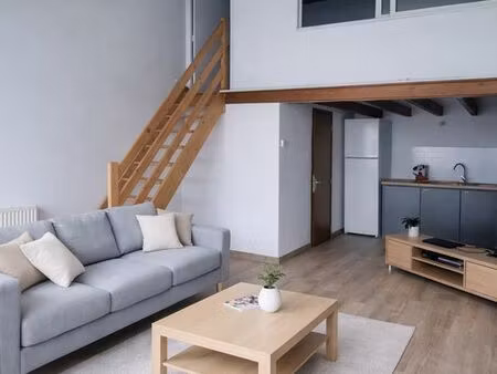 t1 rénové en centre-ville – rdc