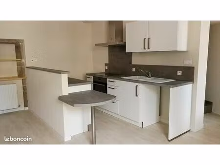 appartement de plain-pied  type 3  72 m2 + garage attenant de 19m2