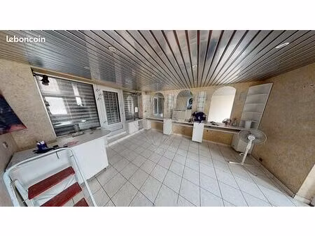 local commercial 24 m²