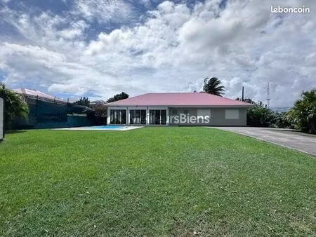 propriété 5 pièces 170 m²