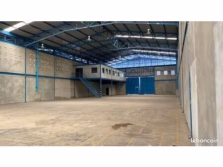 local industriel 1 169 m²