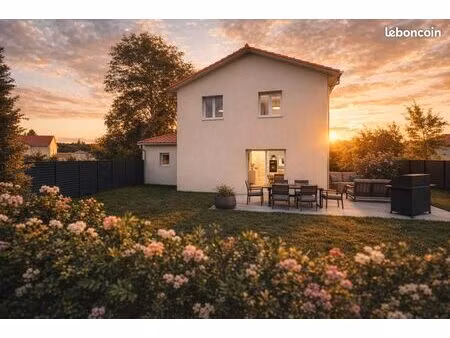 maison 4 pièces 80 m²