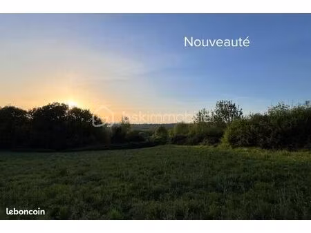 terrain 6 600 m² chatres