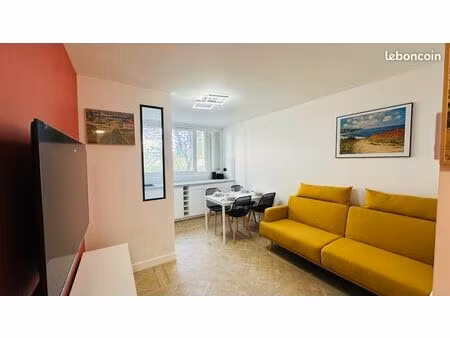 à louer – beau t2 de 38 m² rénové avec parking – châtillon (rue lasègue)