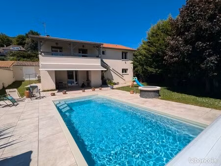 belle villa de 190 m²