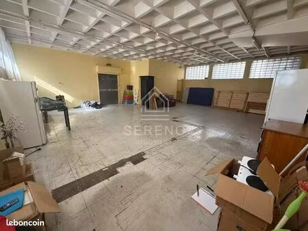 local commercial 47 m² montreuil