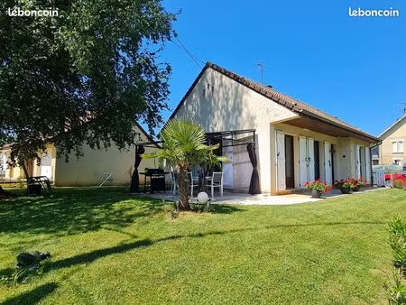 maison plain pied 3 chambres avec jardin 400 m²