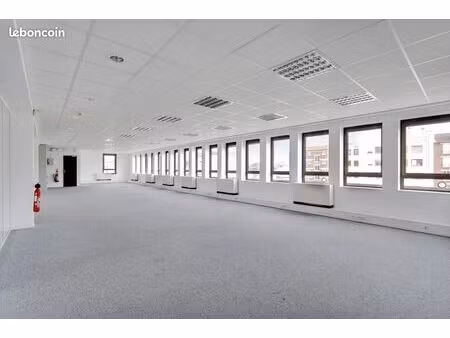 bureaux 240 m²
