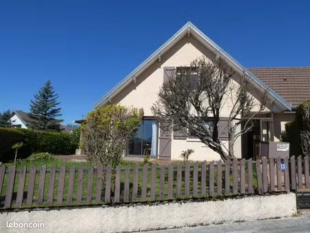 chatillon le duc maison t 7 sur beau terrain arboré