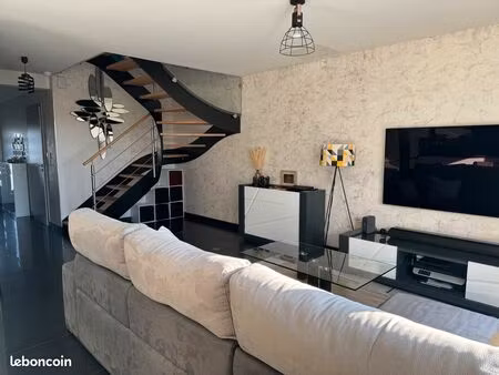 4 pièces · 93 m² · houtaud 25300