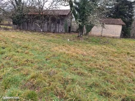 plusieurs terrains constructibles en périgord pourpre à st jean d'ayraud au calme à 14 km 