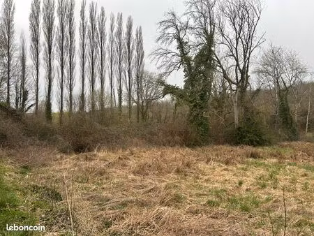 terrain a voeuil et giget