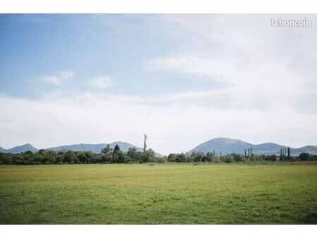 terrain 7600m2 constructible