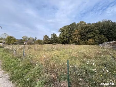 terrain 1 500 m² saint leger de rotes