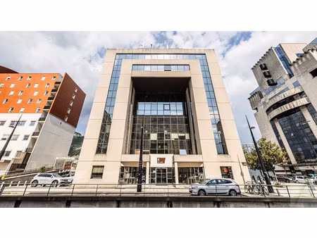 location locaux professionnels 215 m² à grenoble (38000)  3 130 €