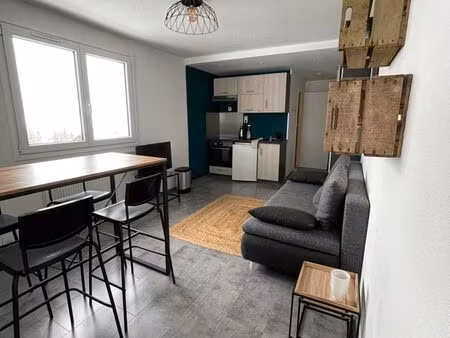 t2 meublé balcon et garage métabief