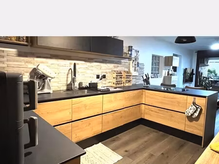 appartement t3 rénové à vendre sur domenjod 97490