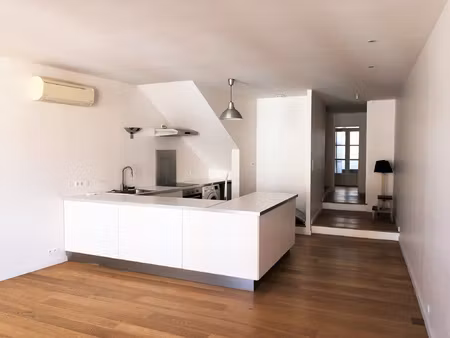 saint-georges - grand t2 de 58m2 avec terrasse - 1182 eur