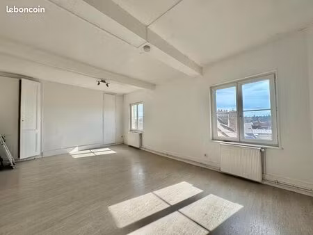 appartement 3 pièces 82 m²