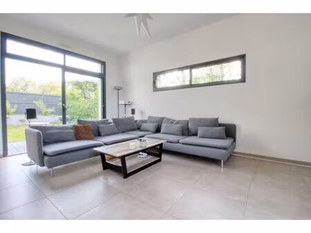 a vendre maison - type 6 - 127 m² env - 4 chambres dont 1 au rdc- garage - 35510 cesson se