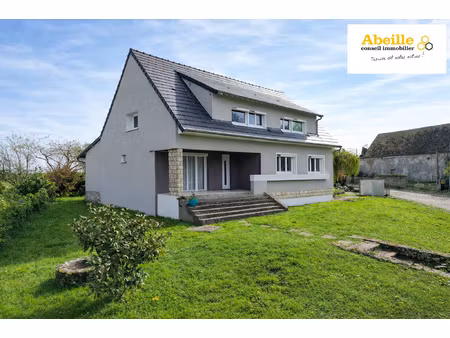 maison de 190 m2 hab sur sous-sol total  terrain de 852 m2