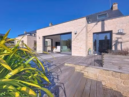 larmor-plage : charme de la pierre & intérieur contemporain