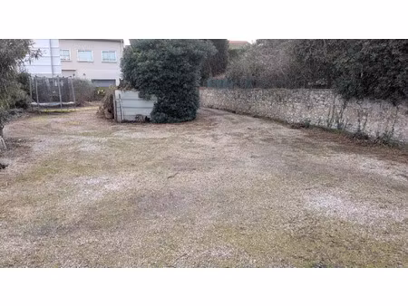 vente terrain 900 m2 à golfe-juan