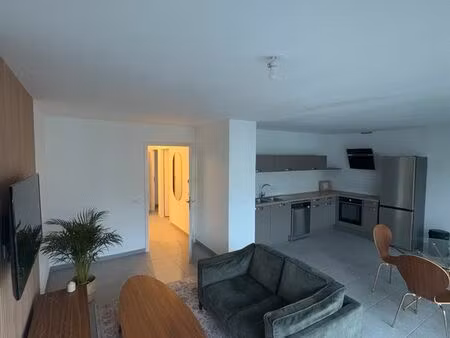 appartement t3 meublé ferney-voltaire frontière suisse