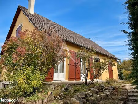 maison 6 pièces 136 m²