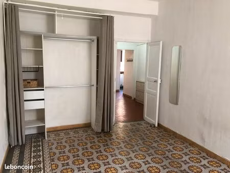 appartement t3 de 66 m2 (proche ecusson)