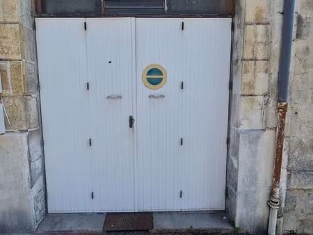 local professionnel à vendre rochefort 33m2 34 000€