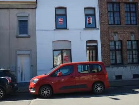 maison quiévrain  rue de l'abattoir  45.