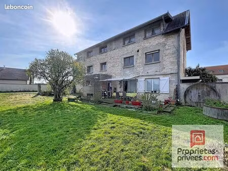 maison 12 pièces 237 m²