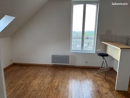 appart laon ville haute 390 euros/mois