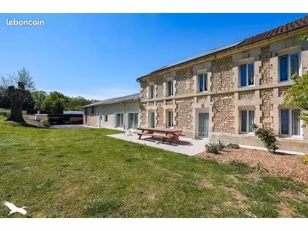 longère 6 pièces 191 m²