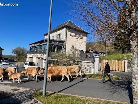 vend fonds de commerce avec logement