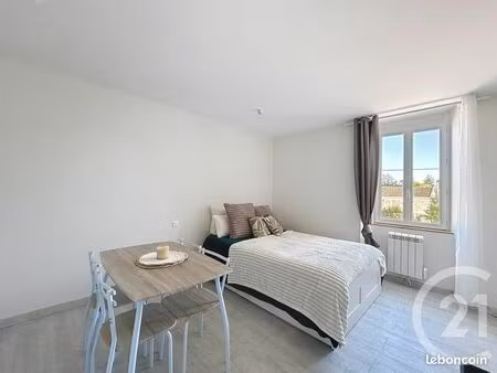 studio 1 pièce 20 m²