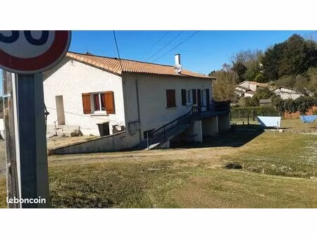 maison chalais 16210