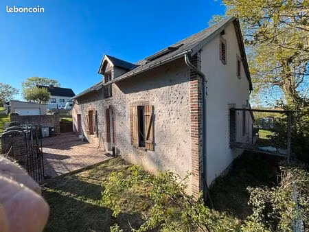 maison 156m carré 7 pièces avec garage 980 m carré de jardin chauffage poêle à granulés et