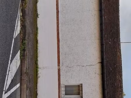 maison 179 000 ( négociable urgent )