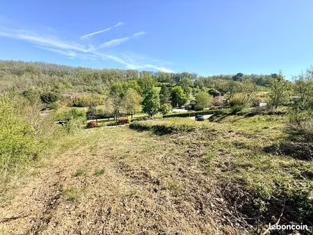 terrain 6136 m² duran