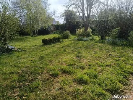 terrain centre de lannilis